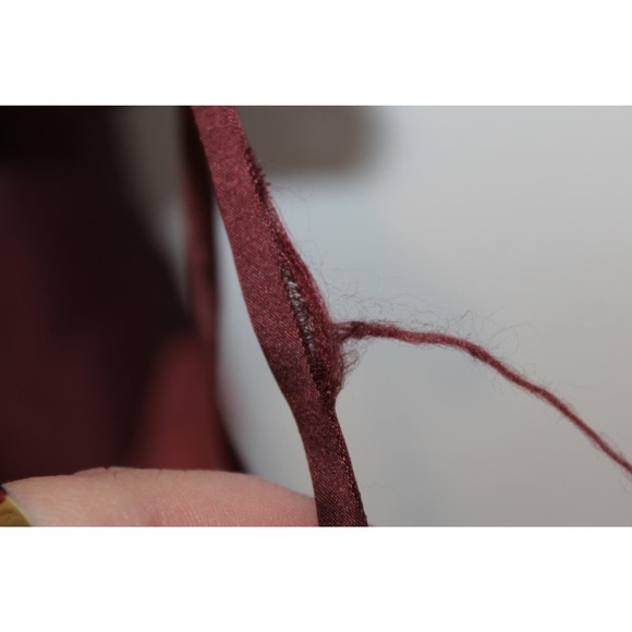 Women's Abercrombie & Fitch Burgundy Red Silk Lace Camisole Tank Top Size Small - Picture 12 of 13